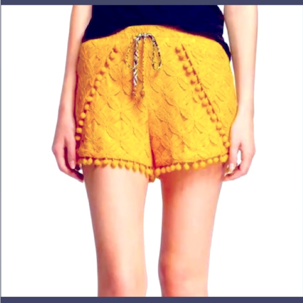 Xhilaration Yellow Pom-Pom Trim Women Shorts